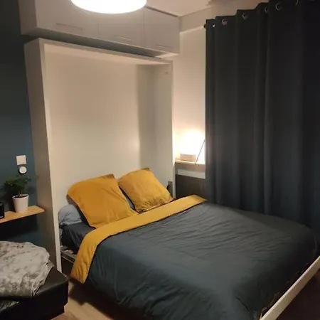 Le Nid Douillet - Cosy And Very Close To Paris Apartment